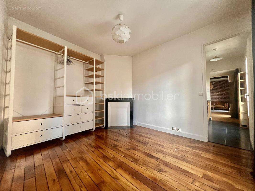 Appartement à PARIS-19E