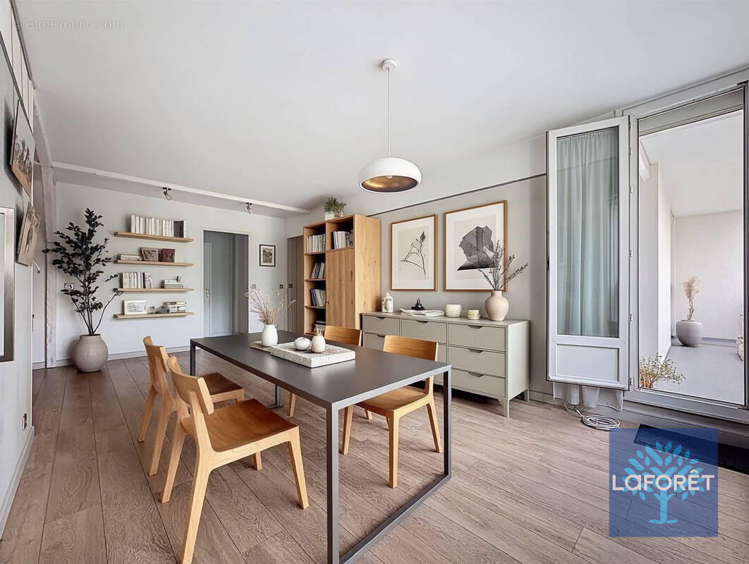 Appartement à CHILLY-MAZARIN