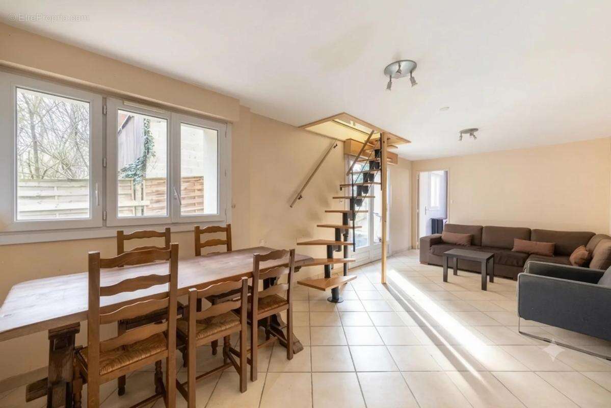 Maison à SOISY-SOUS-MONTMORENCY