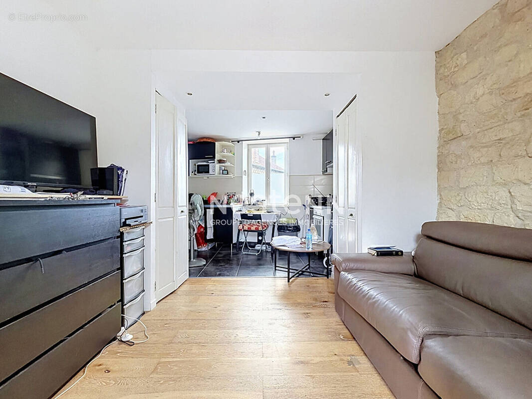 Appartement à CHAMPAGNE-SUR-OISE