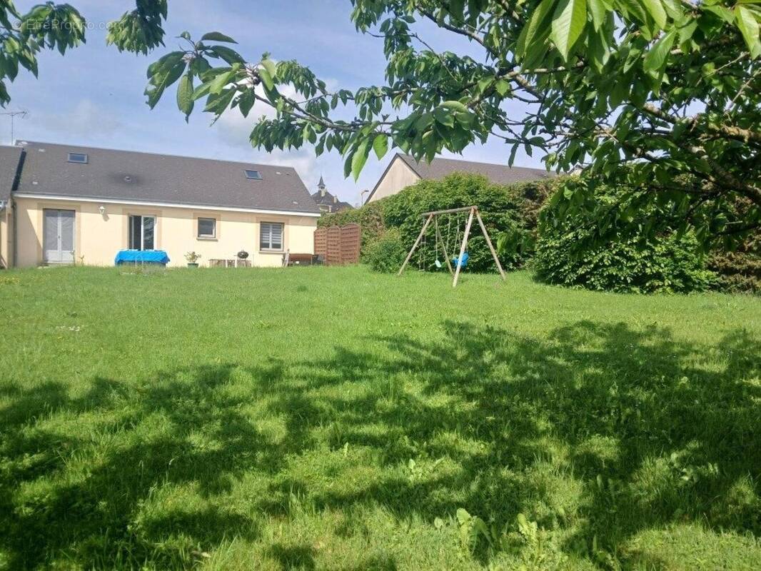 Photo 1 - Maison à NOVY-CHEVRIERES