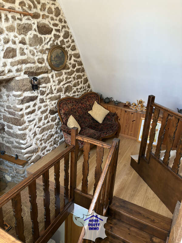 Maison à AMBRIERES-LES-VALLEES