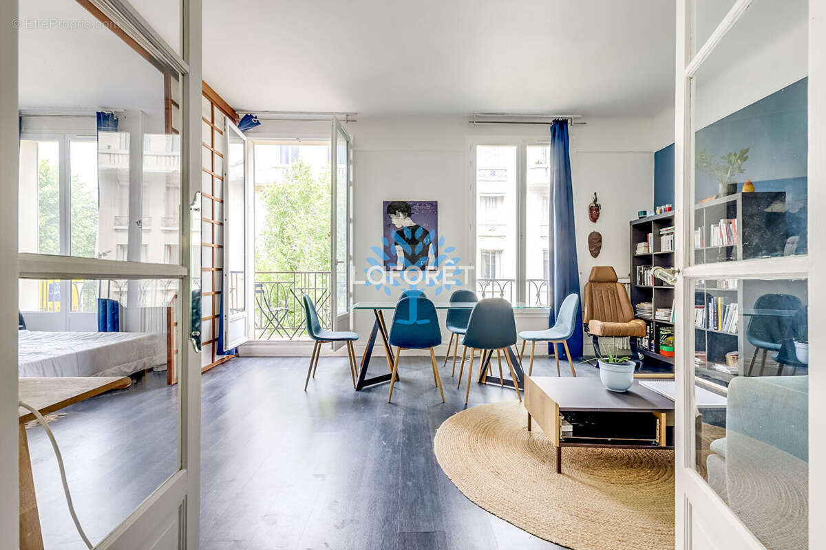Appartement à PARIS-16E