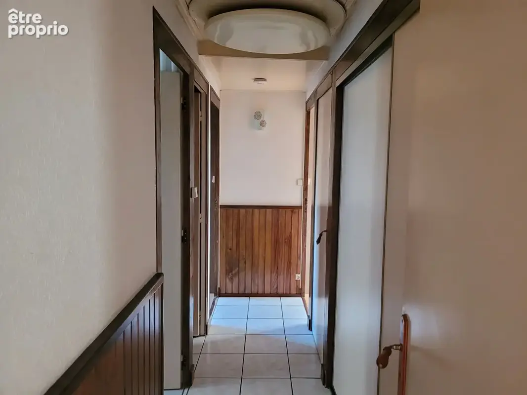ROCHEFORT appartement situé au 1er étage de 70 m² avec balcon exposé sud et garage de 18 m² - photo 8