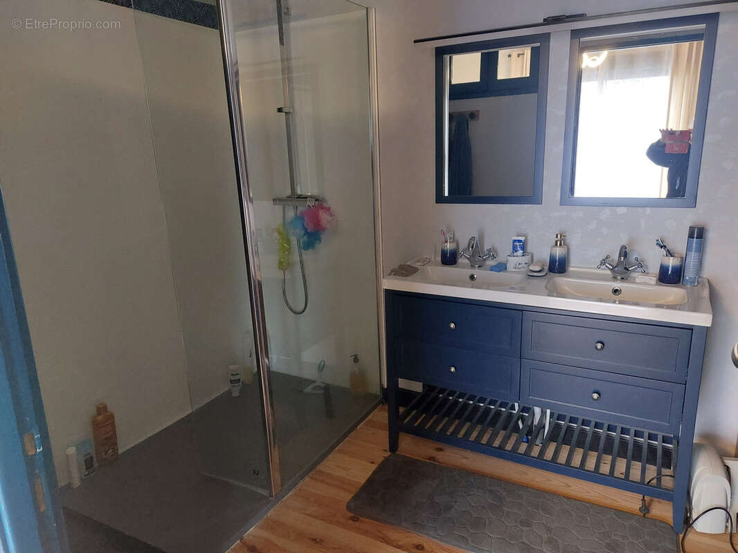 Maison à SAINT-SAUD-LACOUSSIERE