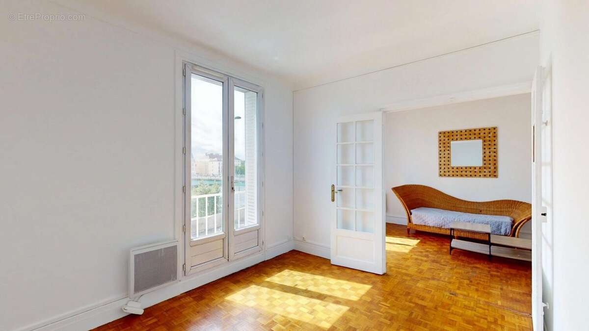 Appartement à PONTOISE