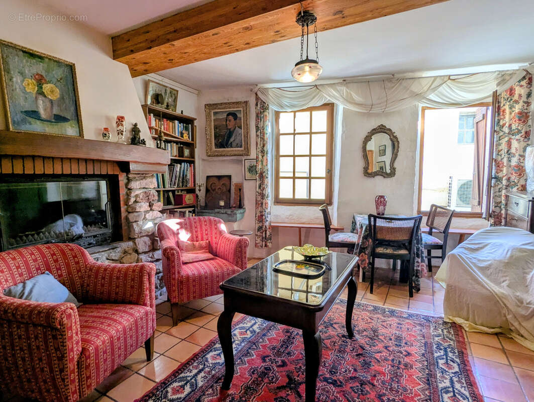 Maison à PARAZA