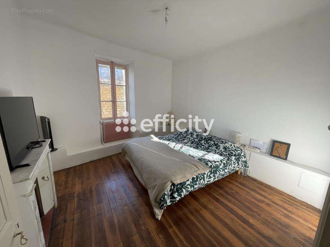 Maison à SAINT-MARTIN-DE-CASTILLON