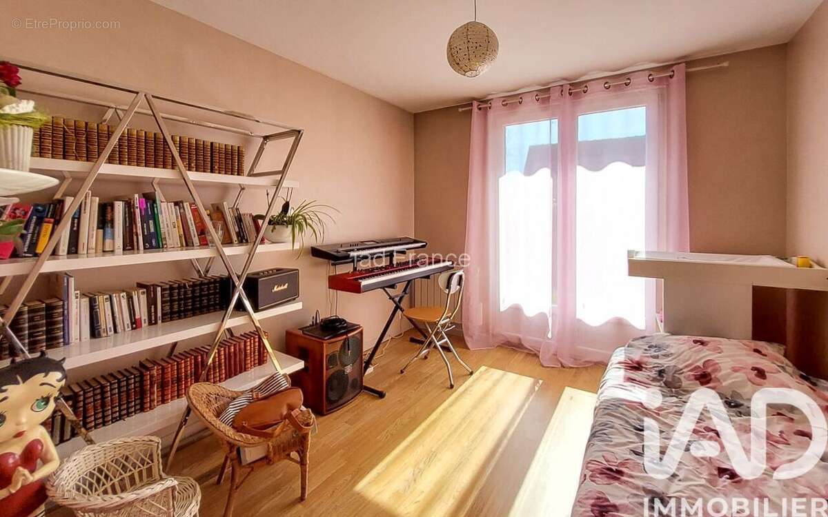 Photo 8 - Maison à MONTFORT-L'AMAURY