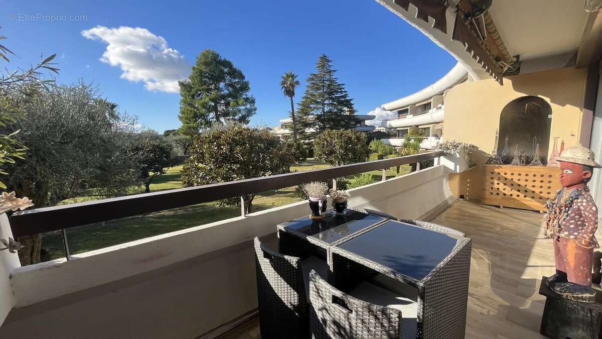 Appartement à LE CANNET