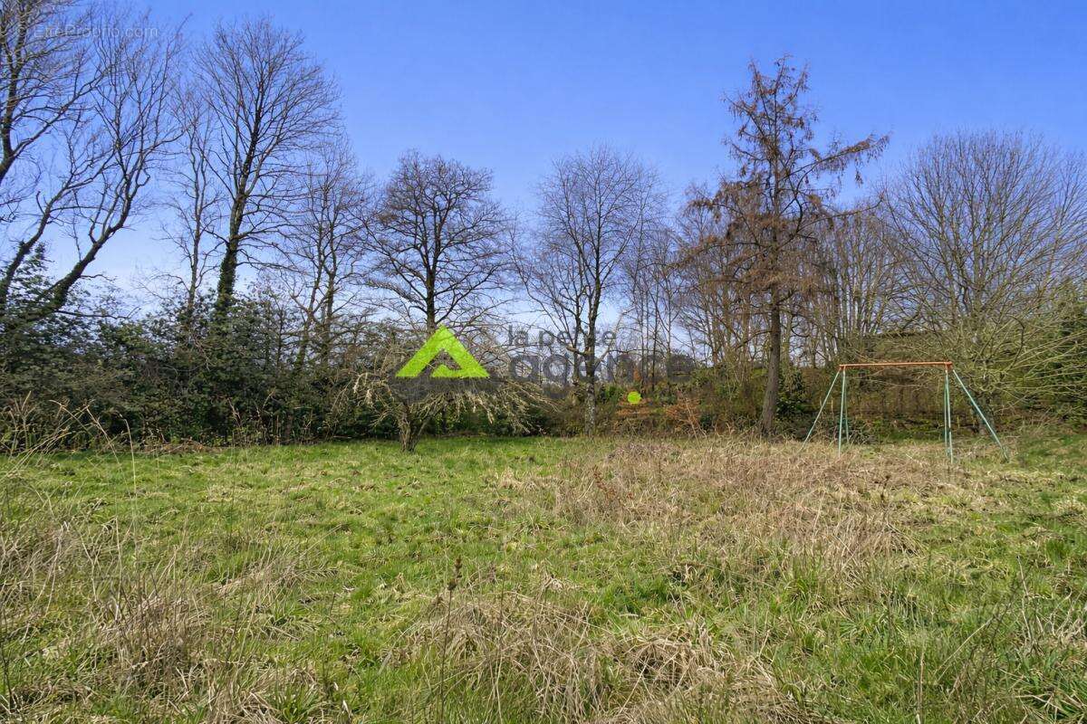 Maison à SAINT-YRIEIX-LA-MONTAGNE