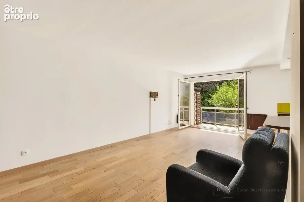Appartement 4 pièces 89 m² à vendre à La Celle-Saint-Cloud (78170) - photo 3