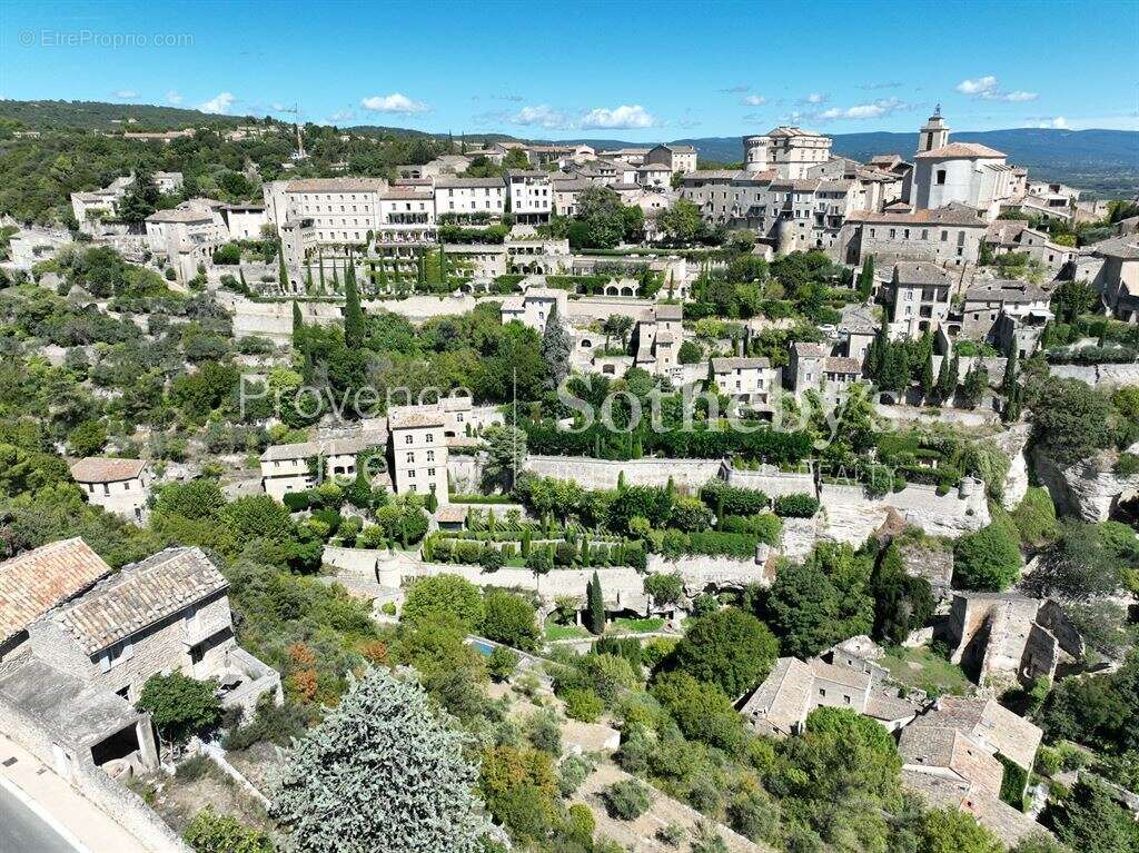 Maison à GORDES