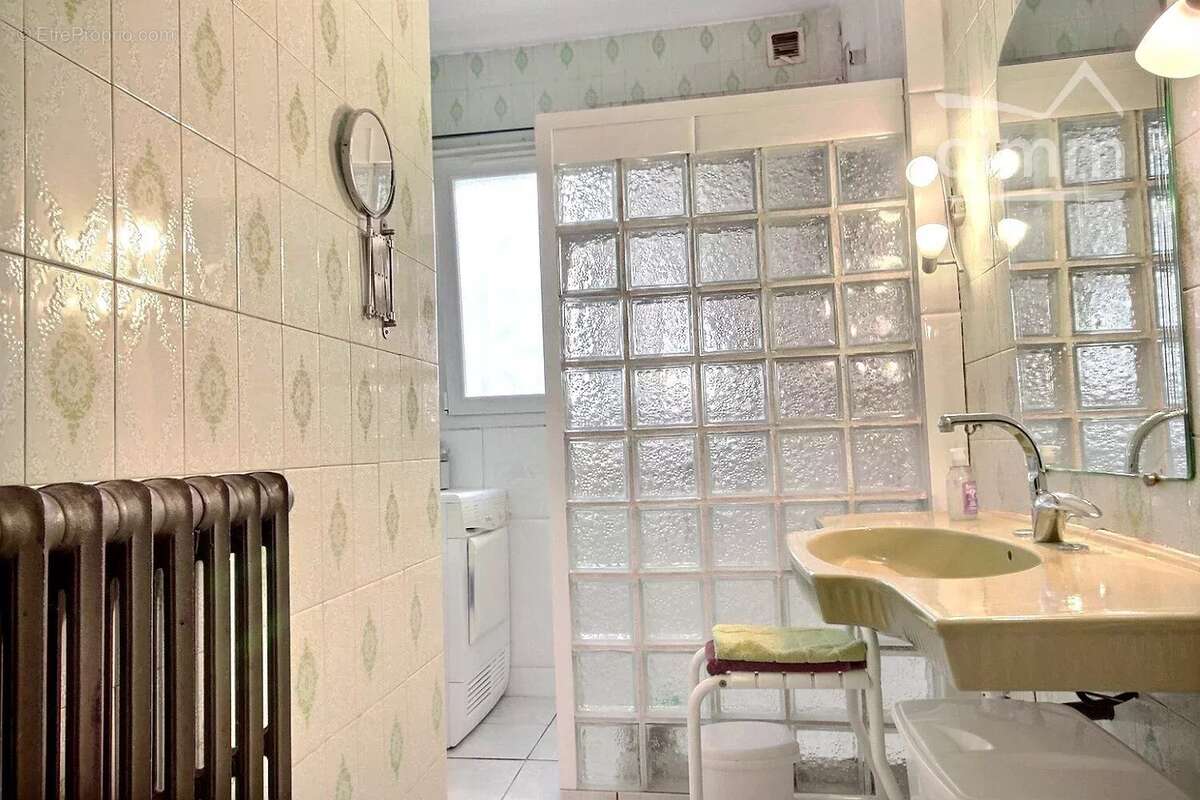 Maison à ECHIROLLES