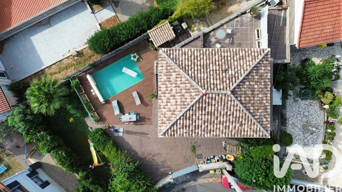 Photo 2 - Maison à MARSEILLE-11E