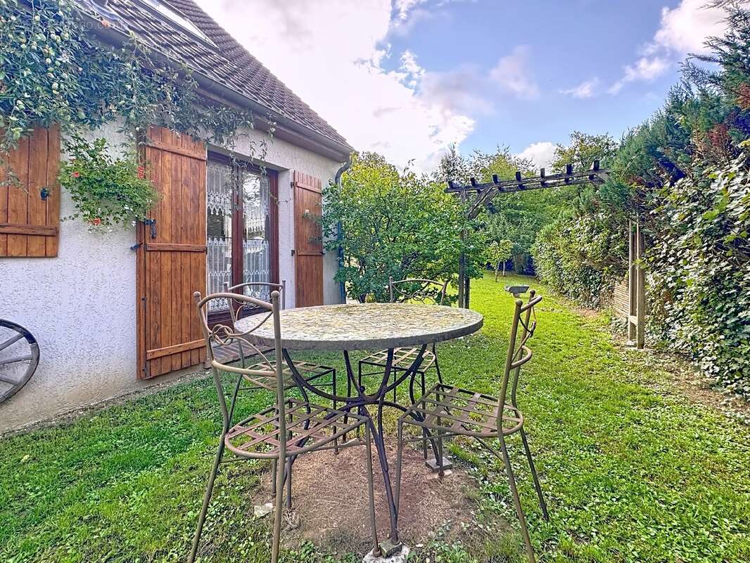 Maison à MILLY-LA-FORET