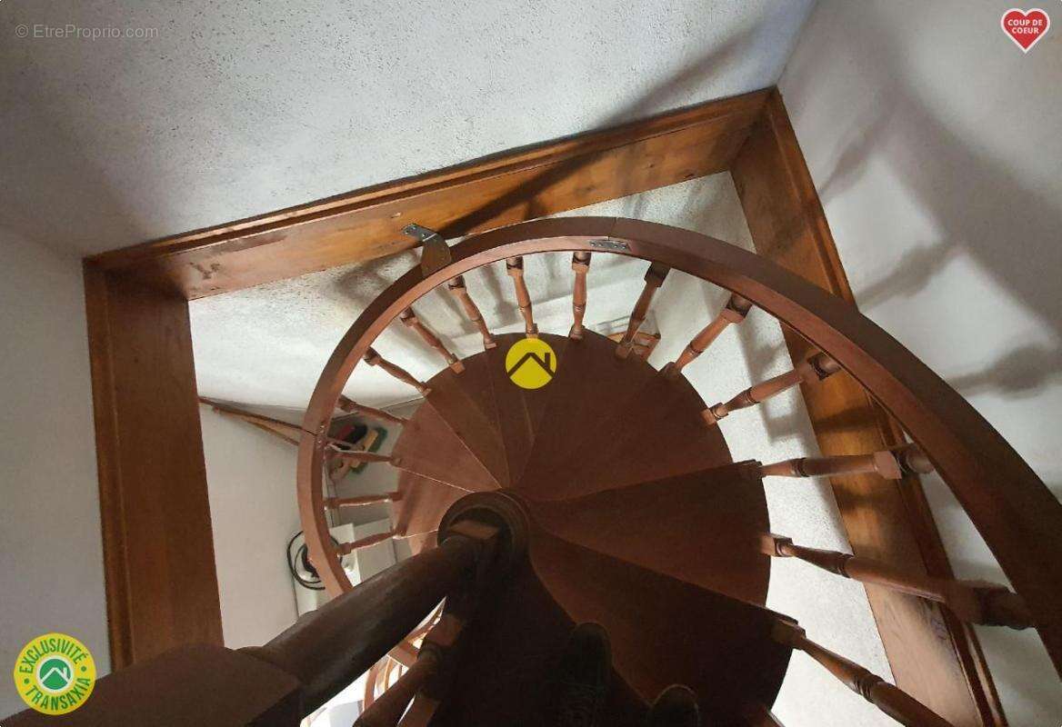 Maison à CONDAT-EN-COMBRAILLE