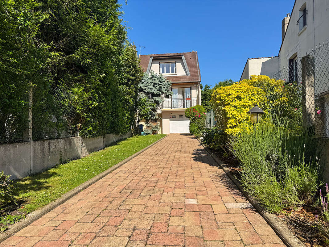Maison à ROSNY-SOUS-BOIS