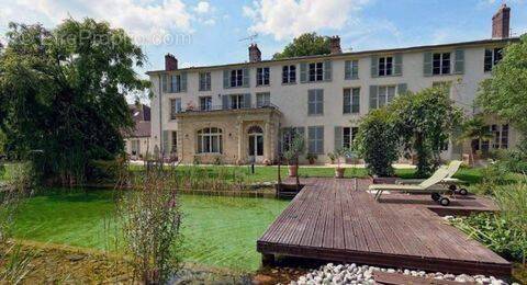 Maison à PARIS-17E