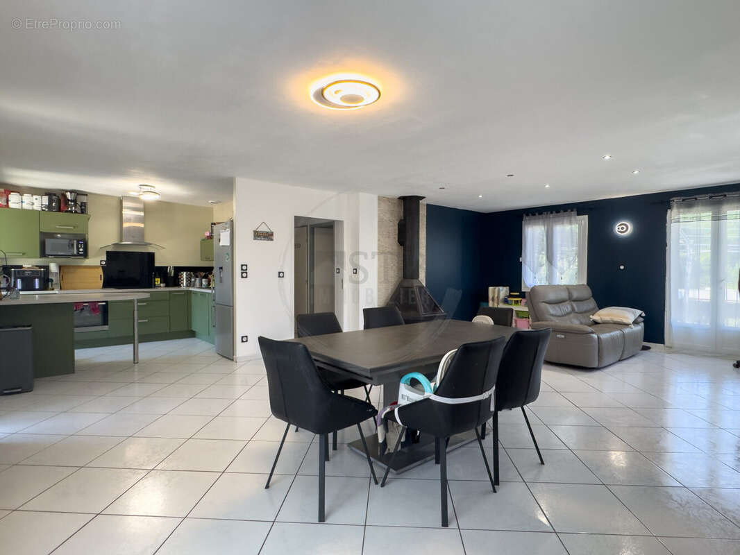 Maison 95 m² à La Voulte-Sur-Rhone  - photo 4