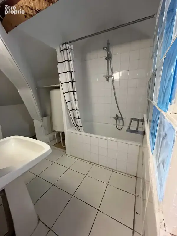 Appartement de charme en dernier étage avec ascenseur et grenier - photo 10