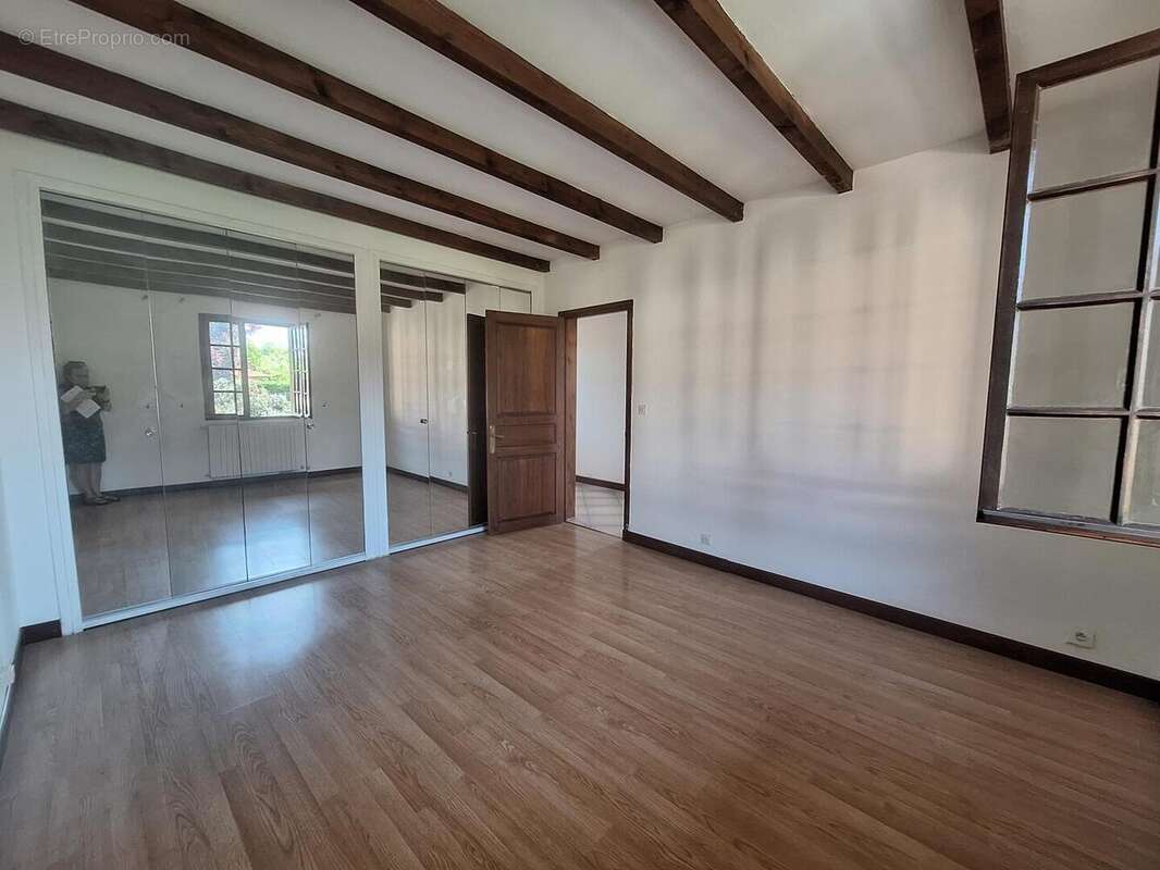 Prix en baisse ! A vendre Haute-Garonne (31) : Maison de village indépendante avec 5 chambres, garage et terrain de 2 700m2 - photo 10