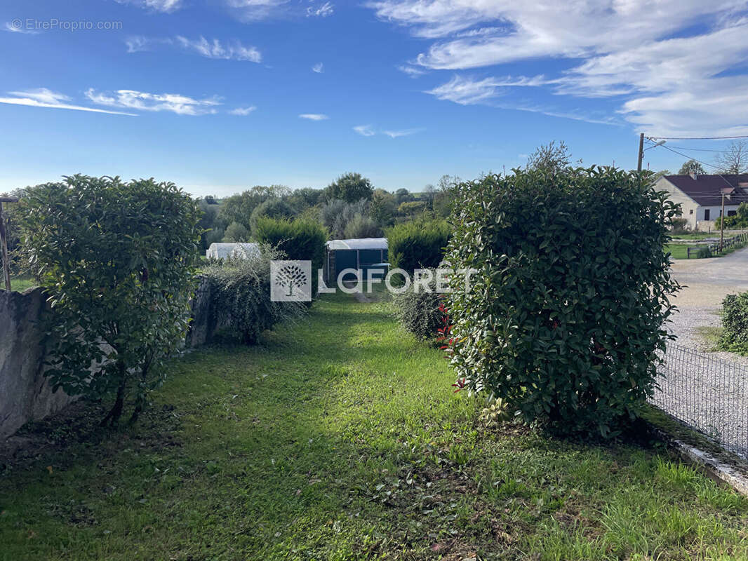 Maison à LONS-LE-SAUNIER