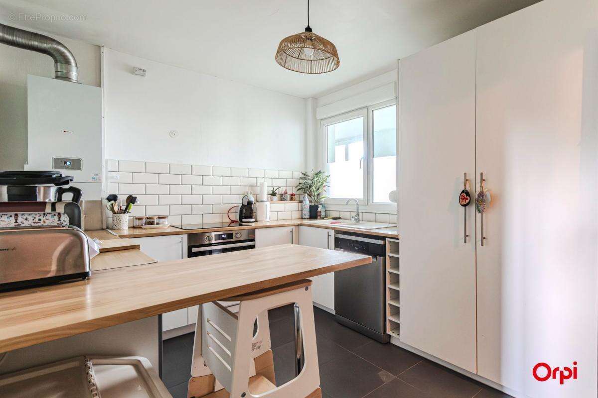 Duplex À Vendre de 108m2 4 chambres avec Exterieurs et Parking - photo 6