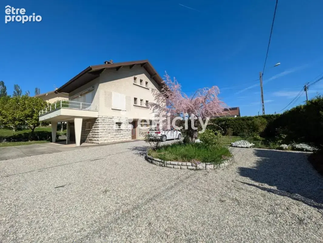 Maison 101 m² à Viviers-Du-Lac  - photo 3