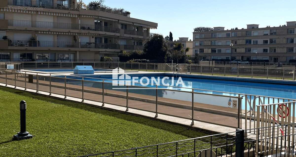 Appartement à MANDELIEU-LA-NAPOULE