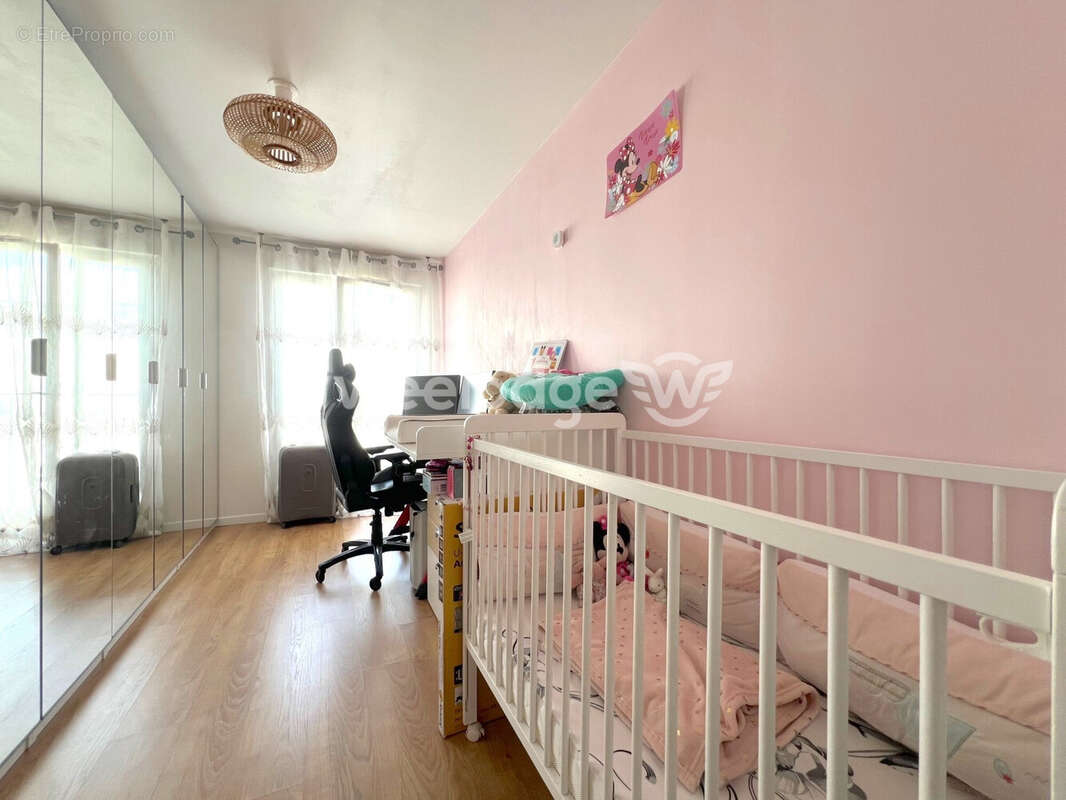 Appartement à MANTES-LA-VILLE