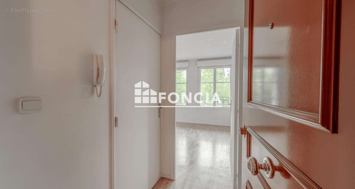 Appartement à LE PLESSIS-ROBINSON
