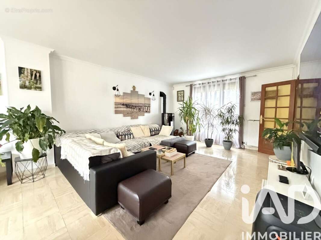 Photo 2 - Maison à CHILLY-MAZARIN