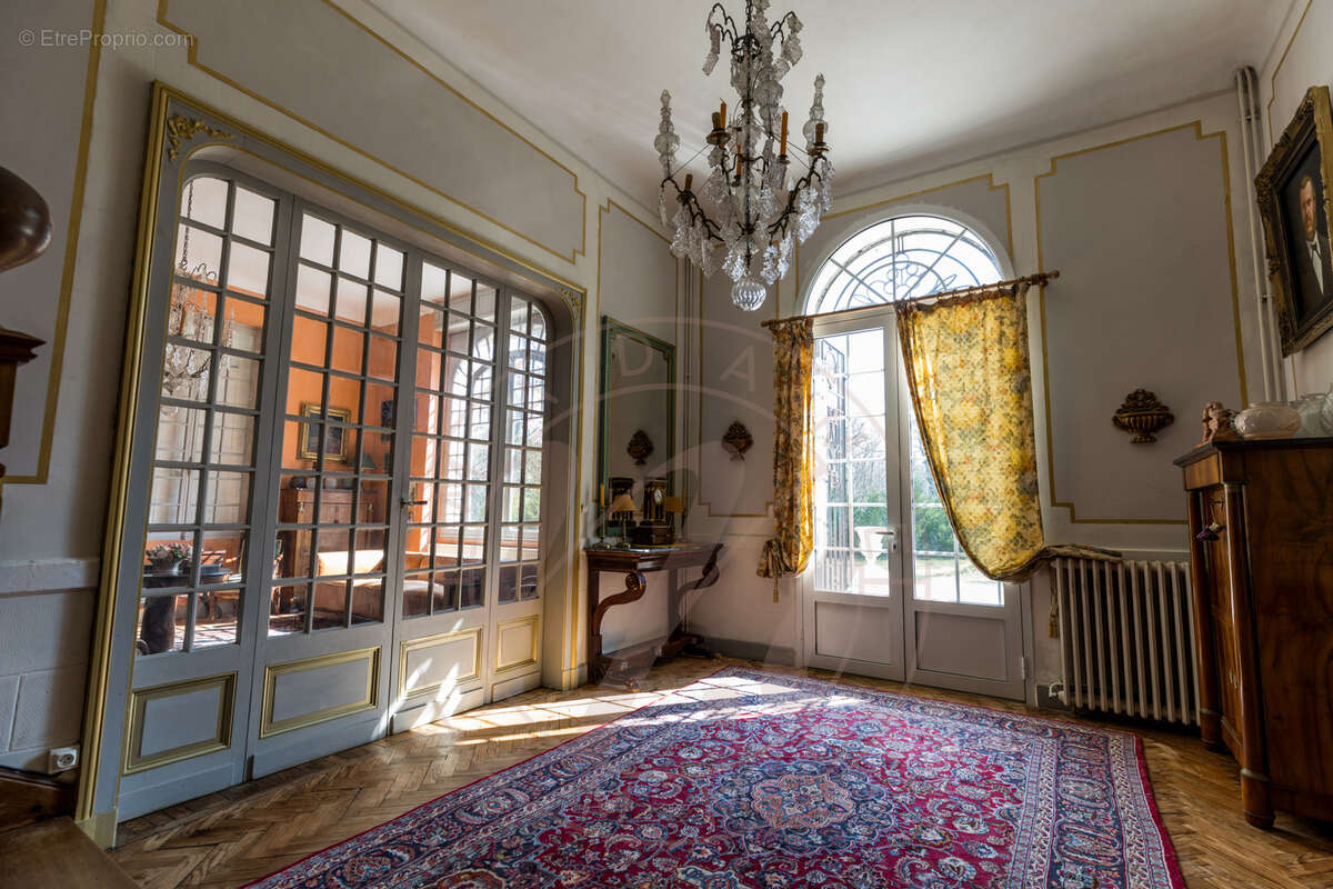 Maison à CAMPAGNE