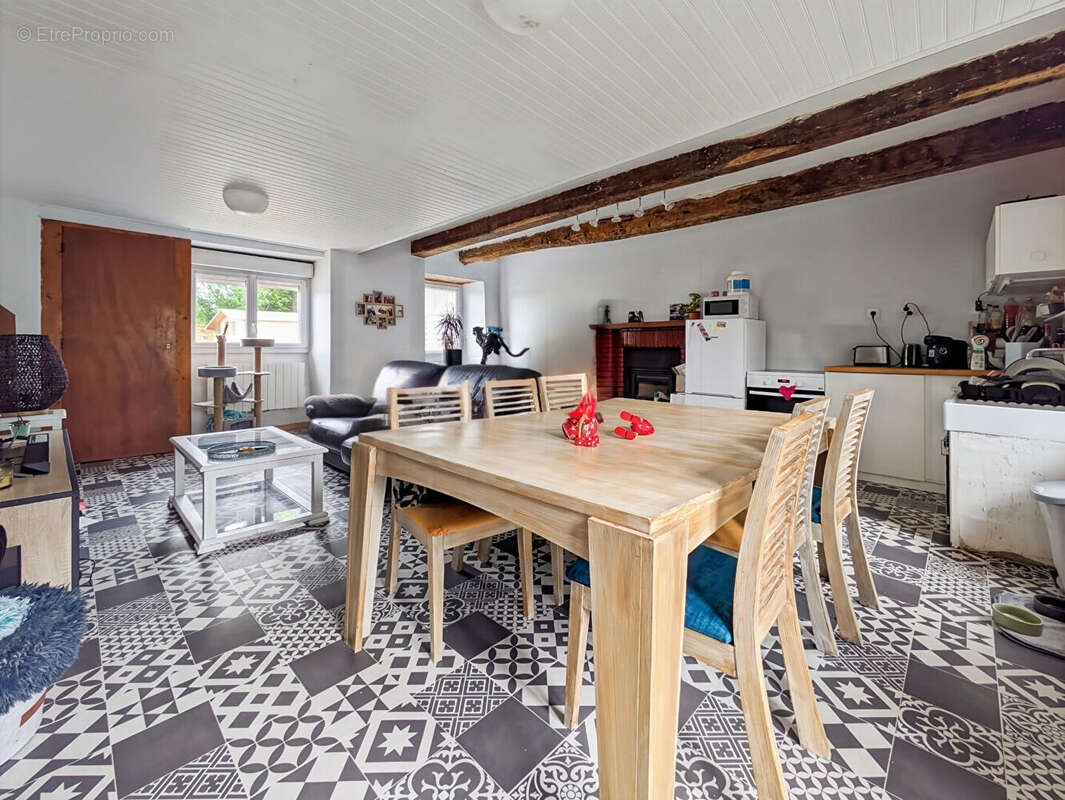 Maison à TRANS-LA-FORET