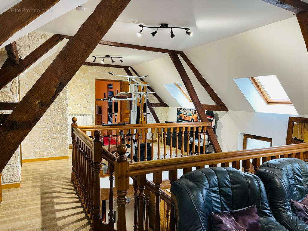 Maison à PONT-SAINTE-MAXENCE