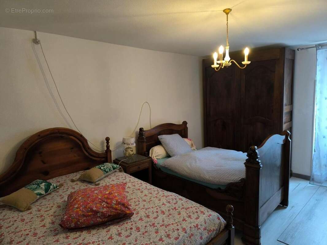 Maison 212 m² à Sainte-Gemme  - photo 9