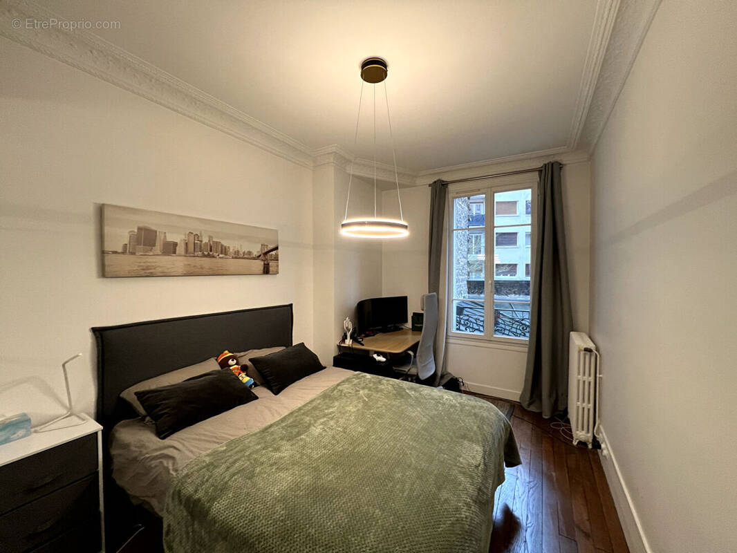 Appartement à PARIS-15E