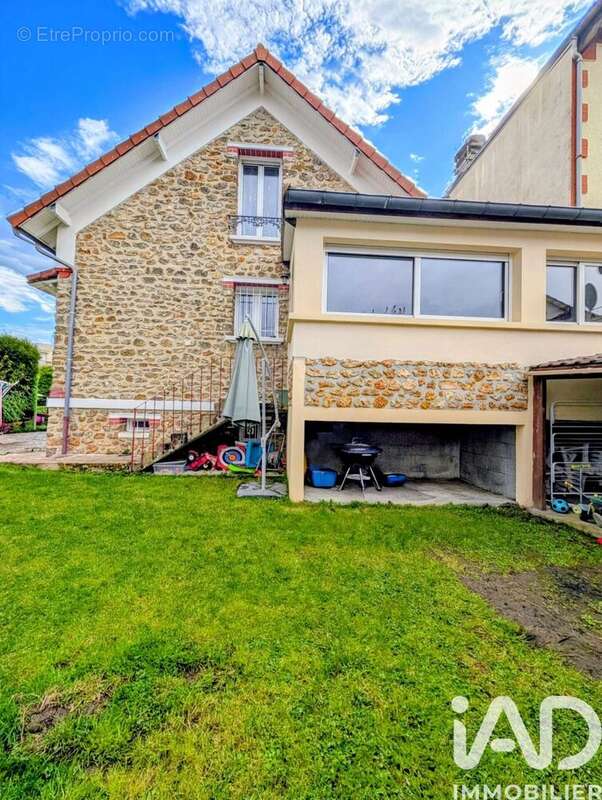 Photo 8 - Maison à EZANVILLE