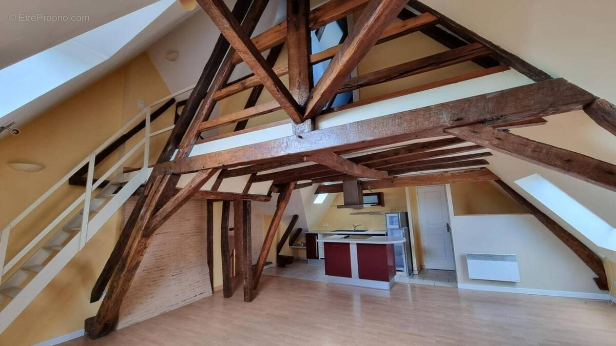 Appartement à NOYEN-SUR-SARTHE