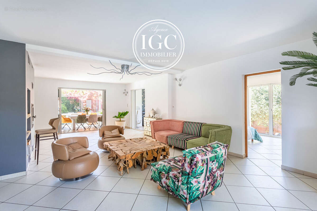 Maison à vendre t4 avec piscine et dependance t2 a la couronne - photo 9