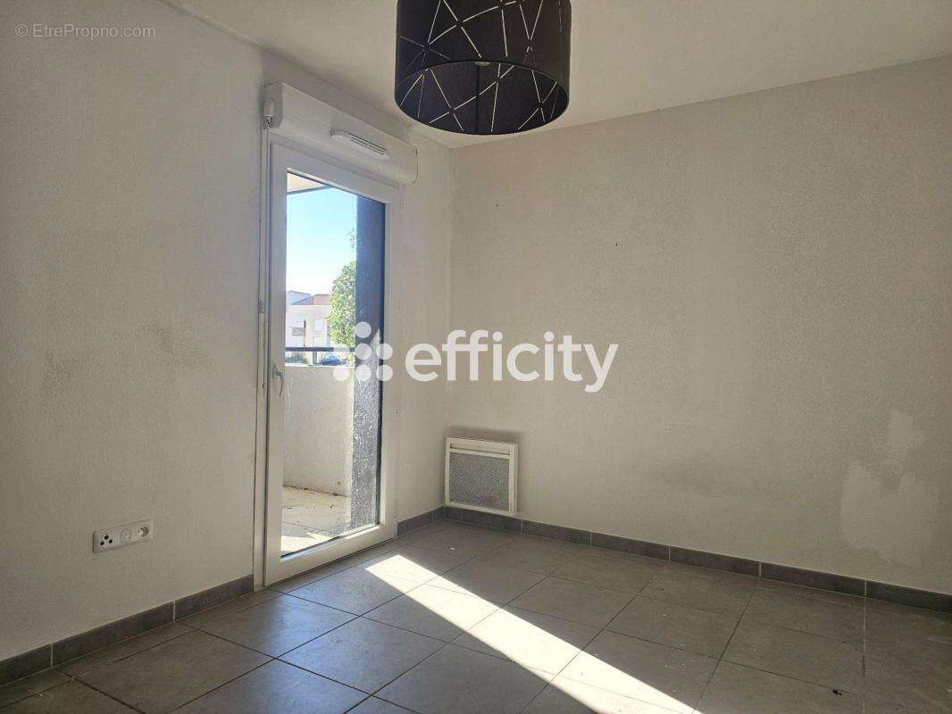 Appartement à SAINT-BRES