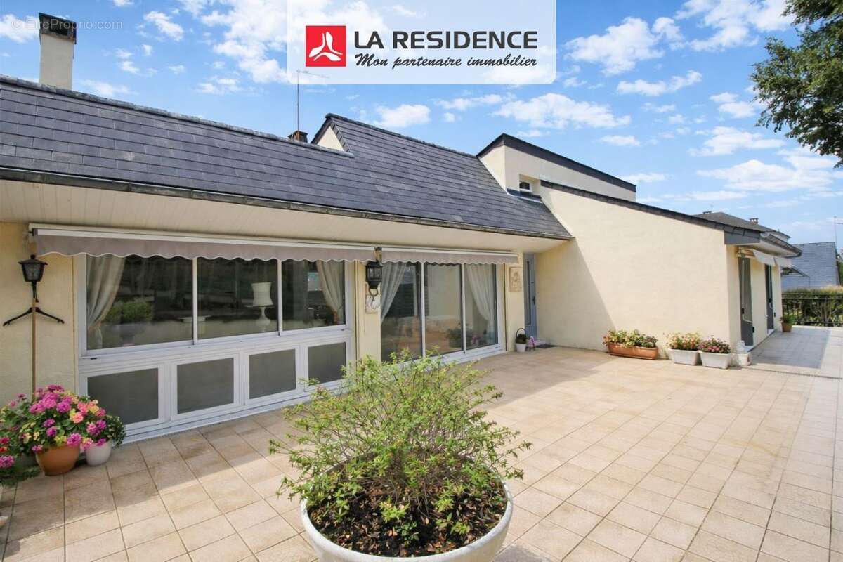 Maison à BONNIERES-SUR-SEINE