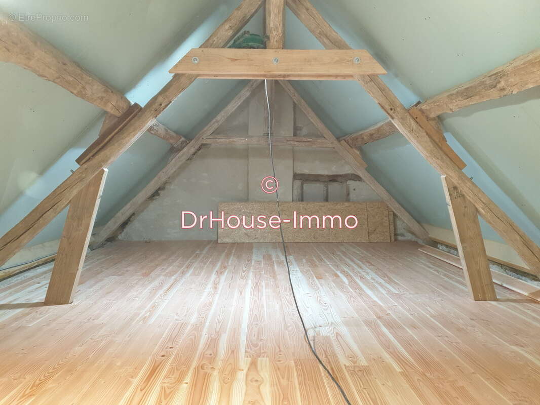 Maison à SAINT-YRIEIX-LA-PERCHE