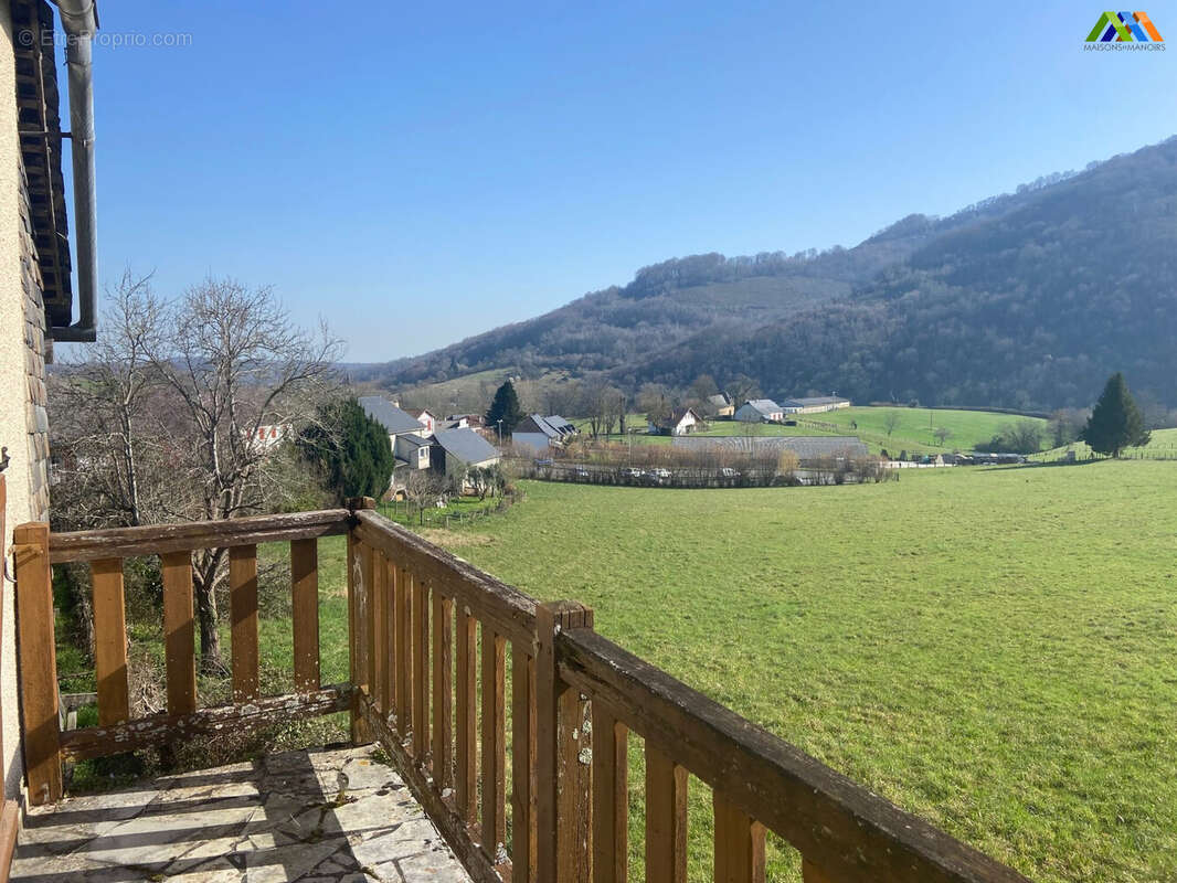 Maison 170 m² à Barcus  - photo 2