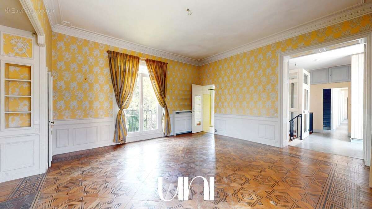 Maison 14 pièces de 427 m2 grand terrain - Caen Prairie - photo 6