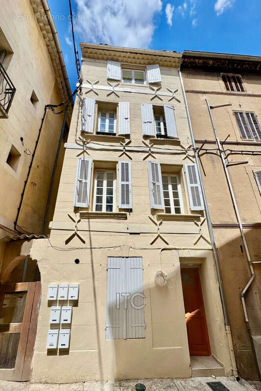 Appartement à TRETS