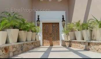 Maison à MONTHARVILLE