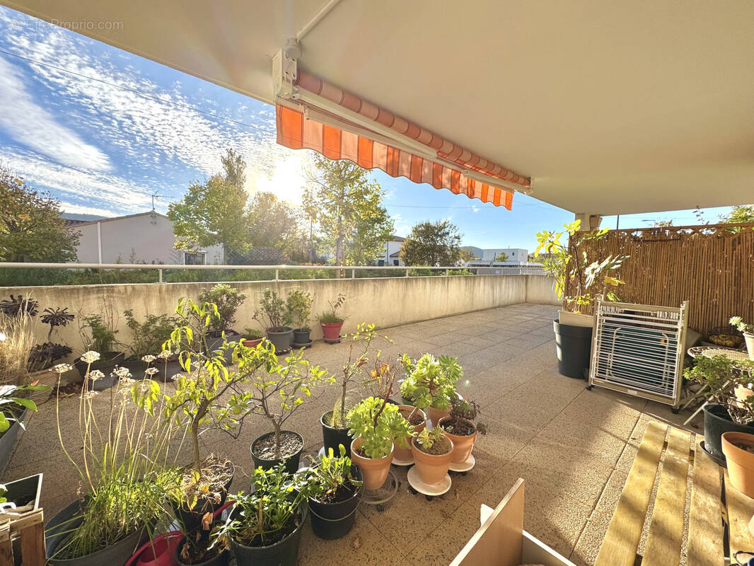 Appartement à HYERES