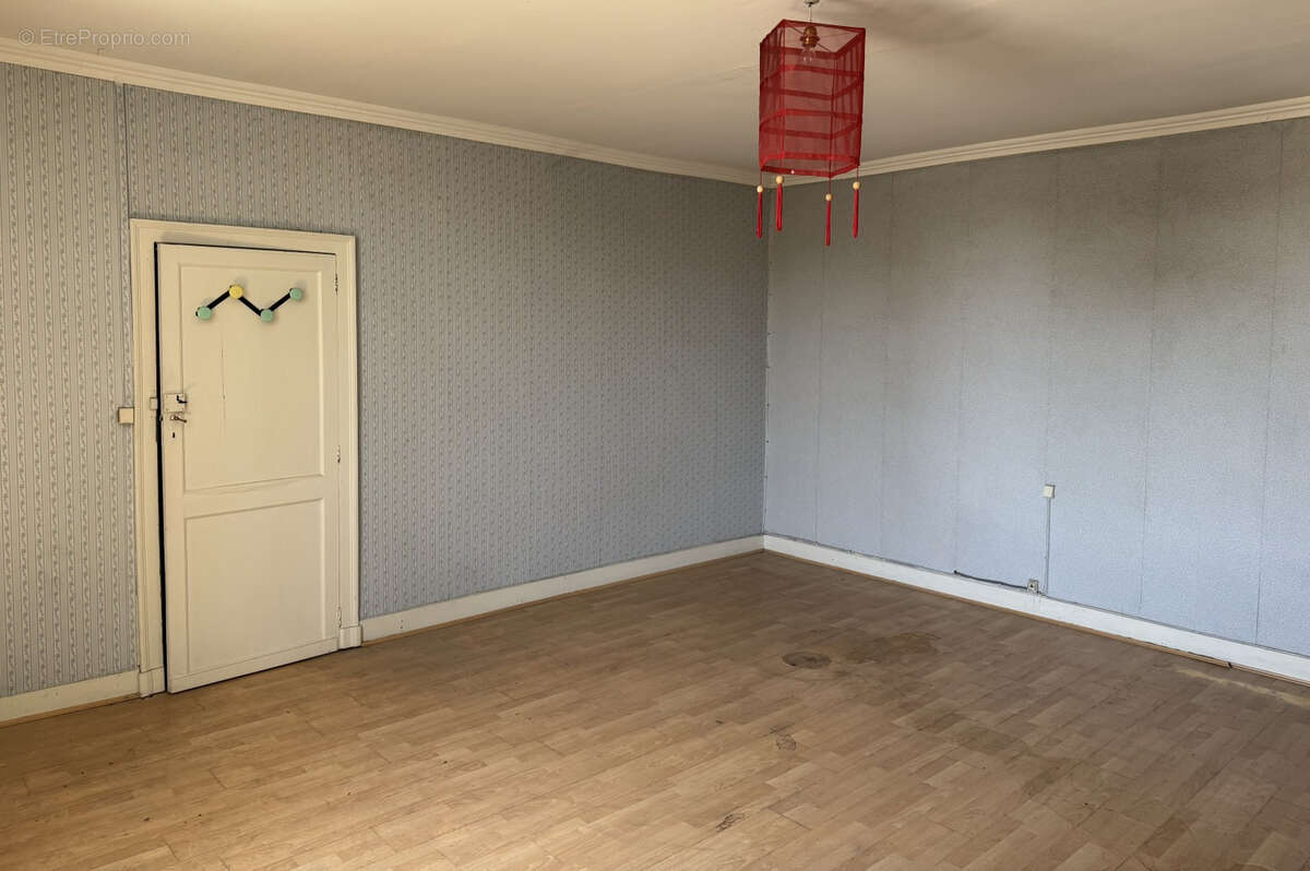 Maison de ville Casteljaloux à rénover ? 152 m² habitables avec grenier aménageable et garage - photo 9